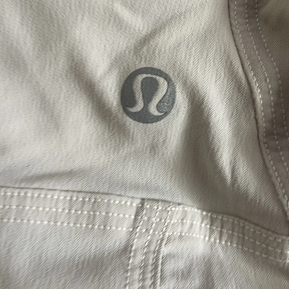 Lululemon dance studio crop pants - Picture 6 of 6